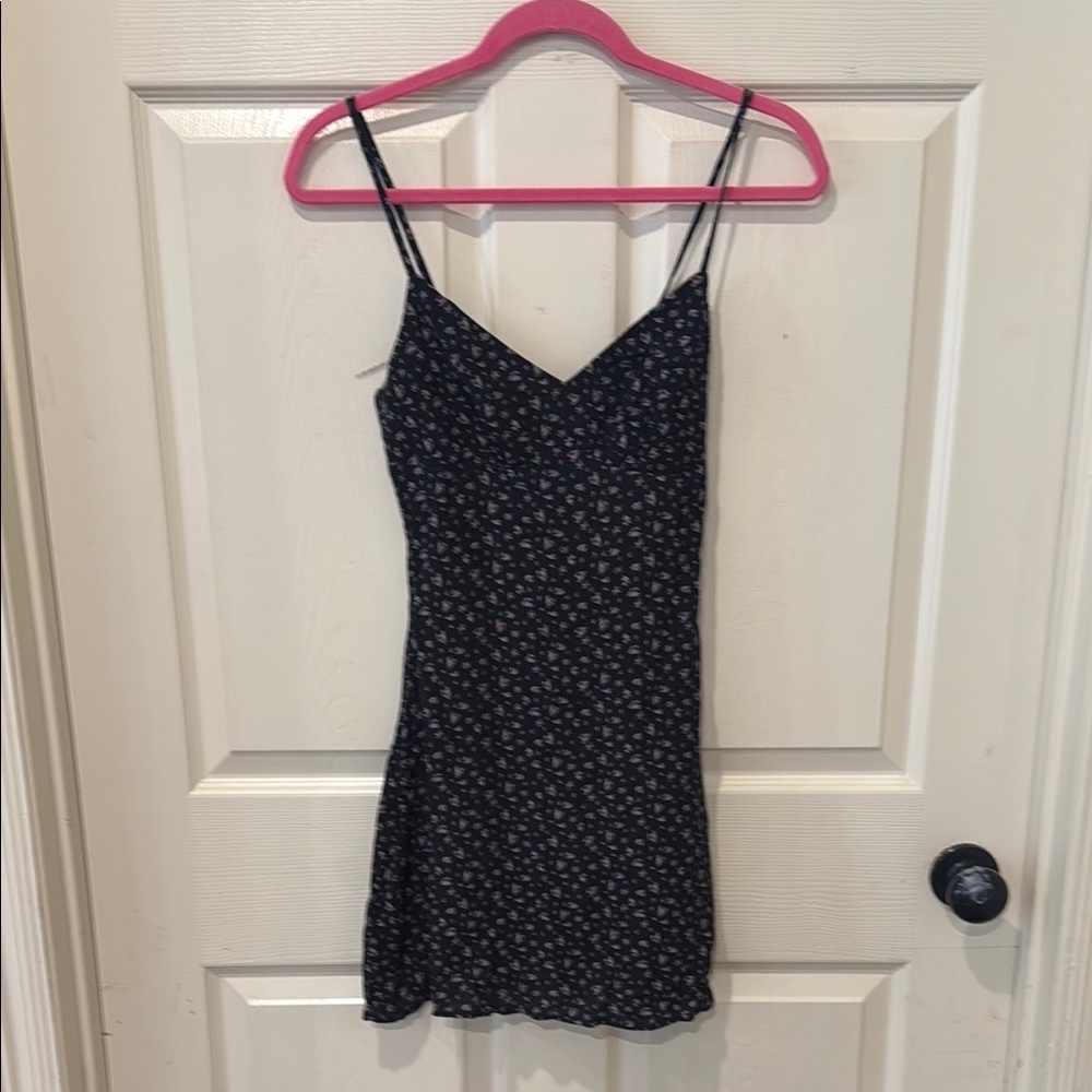 Princess Polly NWT Jaye black floral mini dress, size 2 - Picture 3 of 9